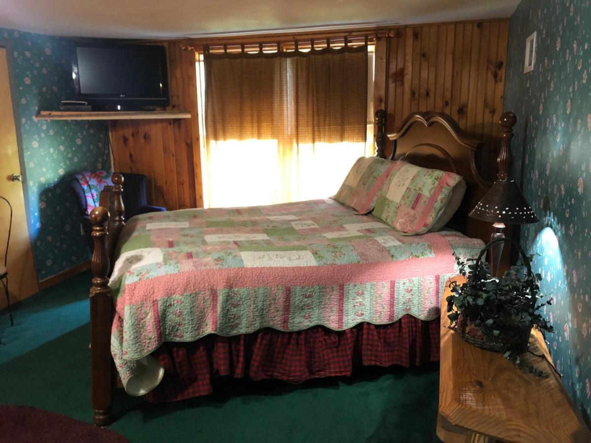 Smokies Bed And Breakfast - Evergreen Cottage Inn Піджен-Фордж Екстер'єр фото